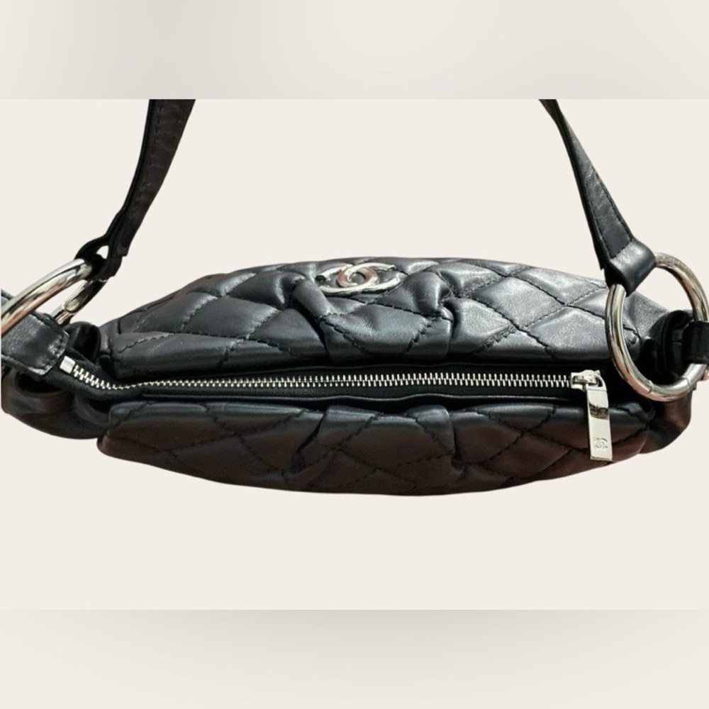 Lambskin Shoulder Bag - Picture 5 of 12